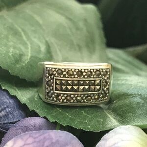 Vintage 925 Sterling Silver Marcasite Ring
